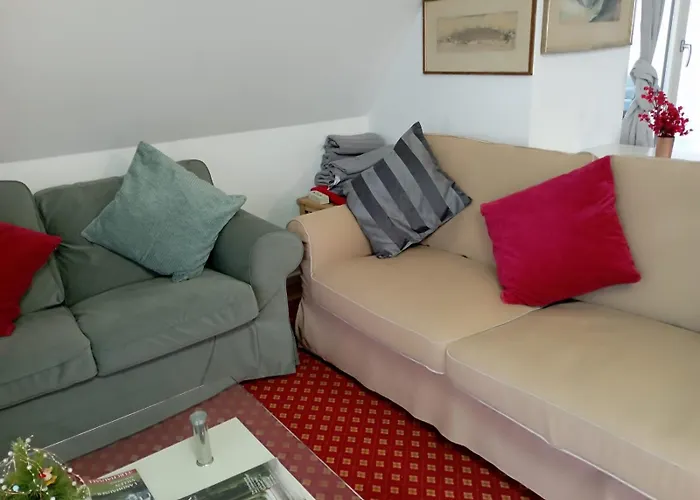 Apartment Peaceful Apartment-3 Zi, Loggia & Garden In Blankenese *
