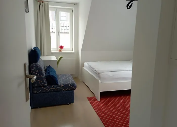Peaceful Apartment-3 Zi, Loggia & Garden In Blankenese *