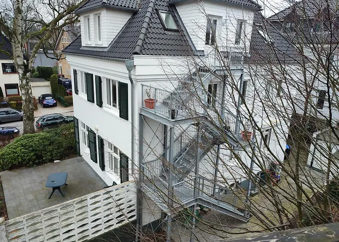 Apartment Peaceful Apartment-3 Zi, Loggia & Garden In Blankenese *