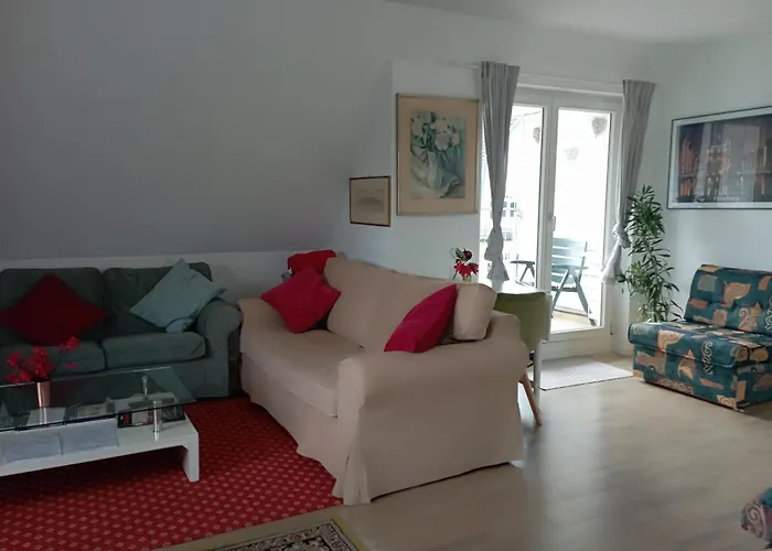 Peaceful Apartment-3 Zi, Loggia & Garden In Blankenese