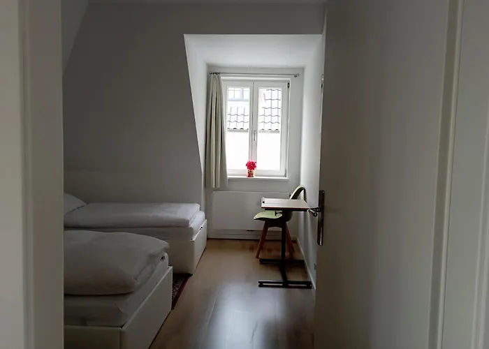Peaceful Apartment-3 Zi, Loggia & Garden In Blankenese Apartment *