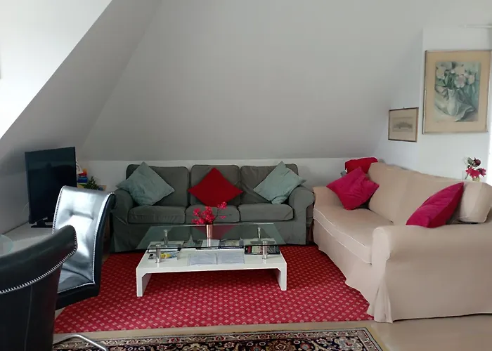 Peaceful Apartment-3 Zi, Loggia & Garden In Blankenese