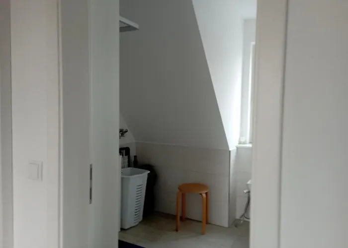 Peaceful Apartment-3 Zi, Loggia & Garden In Blankenese Apartment *