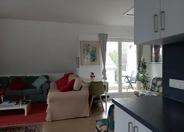 Peaceful Apartment-3 Zi, Loggia & Garden In Blankenese Apartment *