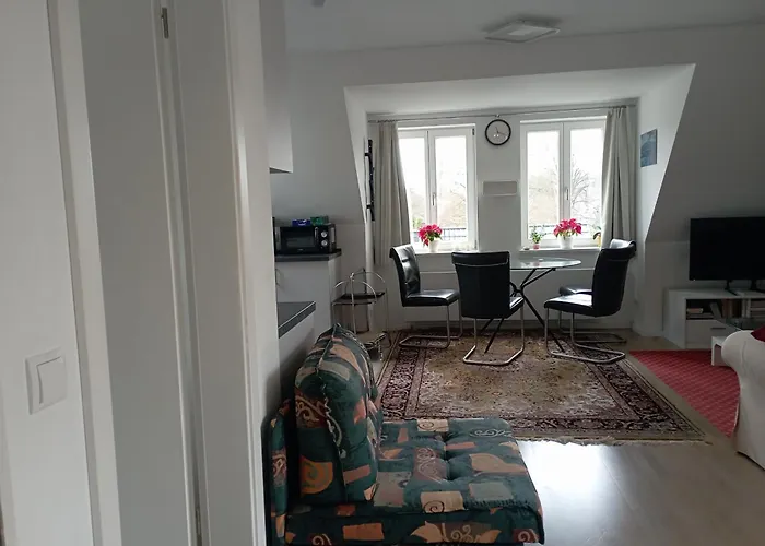 Peaceful Apartment-3 Zi, Loggia & Garden In Blankenese Hamburg