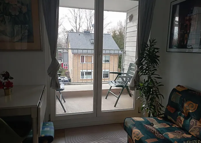 Apartment Peaceful Apartment-3 Zi, Loggia & Garden In Blankenese *